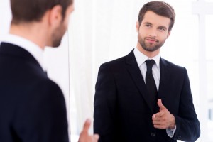 おしゃれをした人物