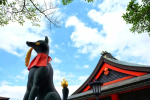 Statue,Of,The,Fox-like,Deity,Inari,Near,The,Main,Hall